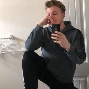 Meet your Posher, Connor